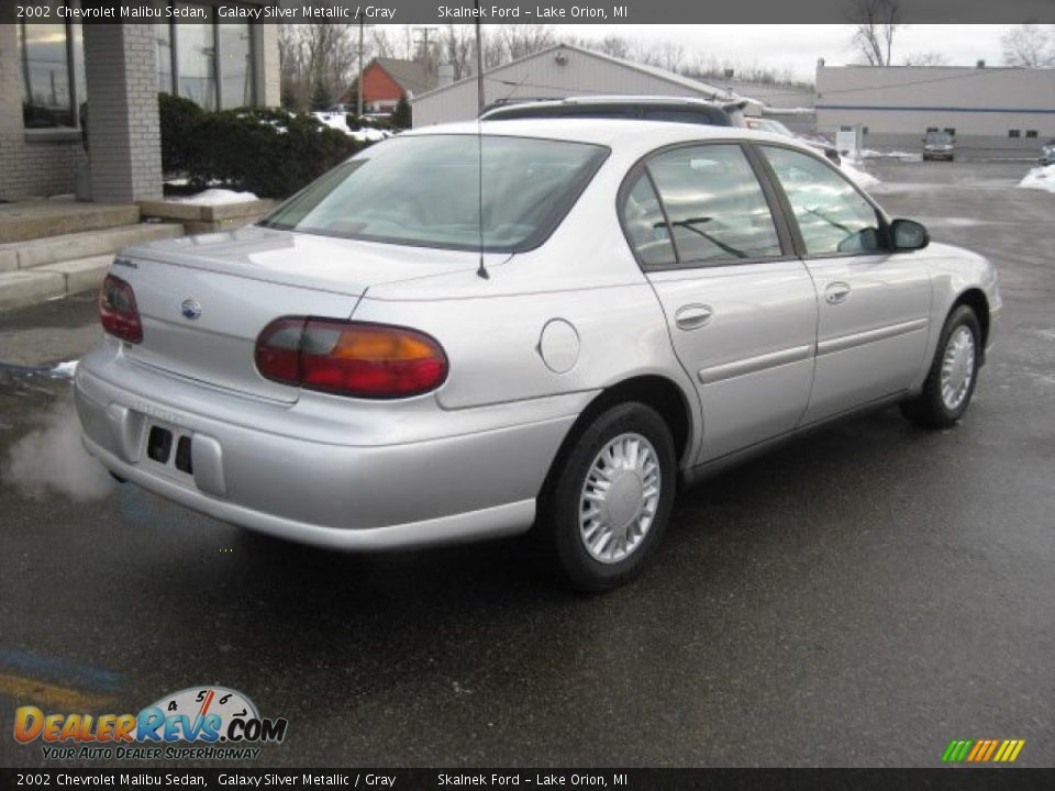 2002 Chevrolet Malibu Sedan Galaxy Silver Metallic / Gray Photo #7