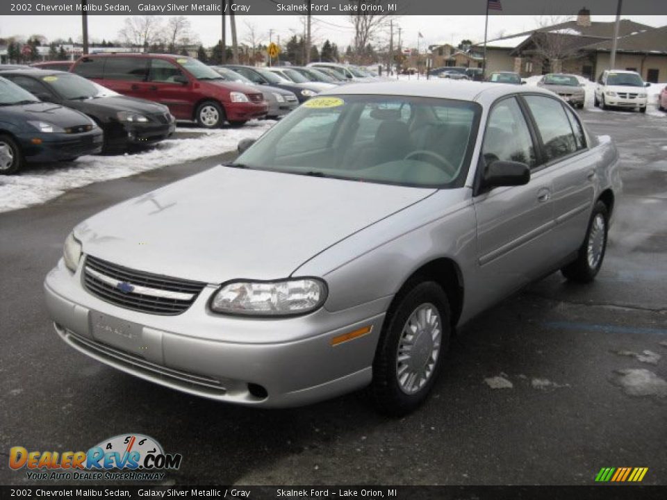 2002 Chevrolet Malibu Sedan Galaxy Silver Metallic / Gray Photo #10