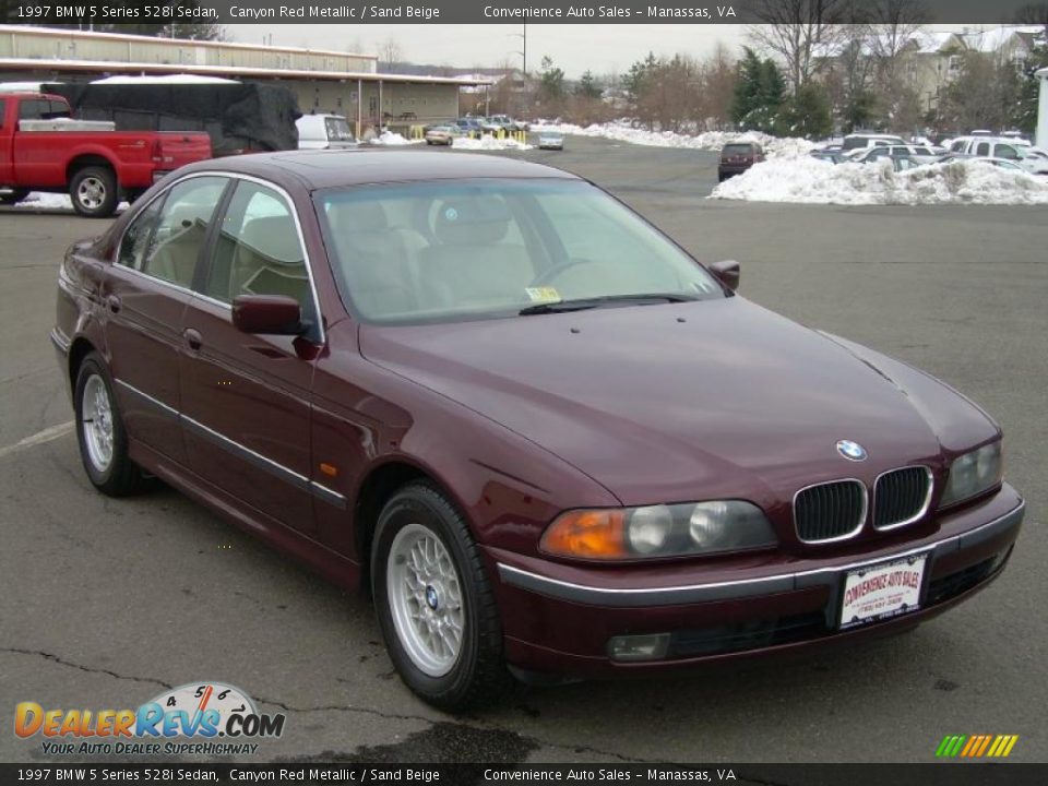 Front 3/4 View of 1997 BMW 5 Series 528i Sedan Photo #1
