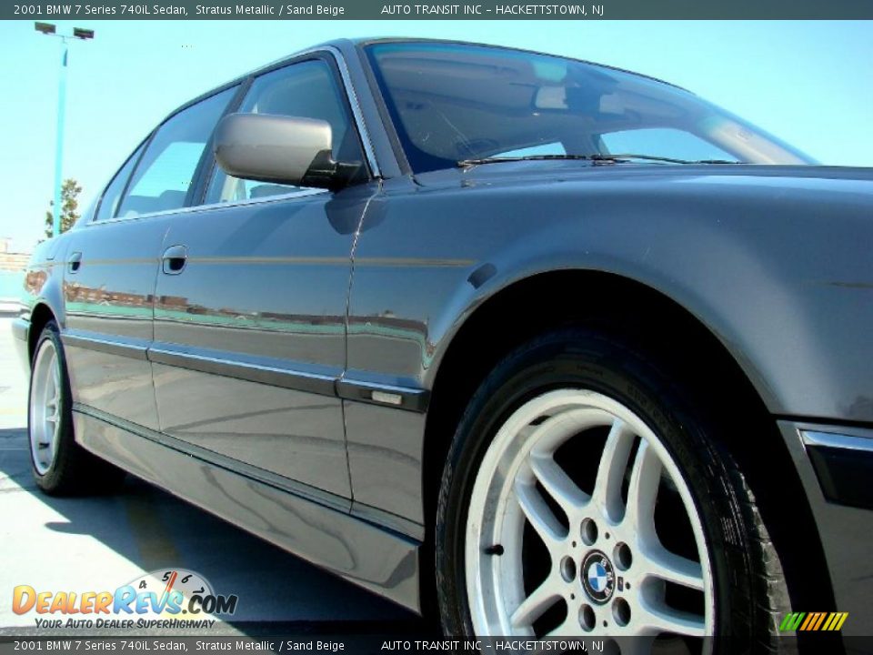 2001 BMW 7 Series 740iL Sedan Stratus Metallic / Sand Beige Photo #10