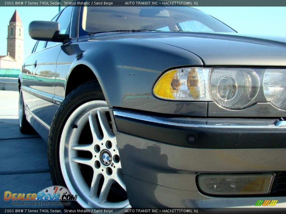2001 BMW 7 Series 740iL Sedan Stratus Metallic / Sand Beige Photo #30