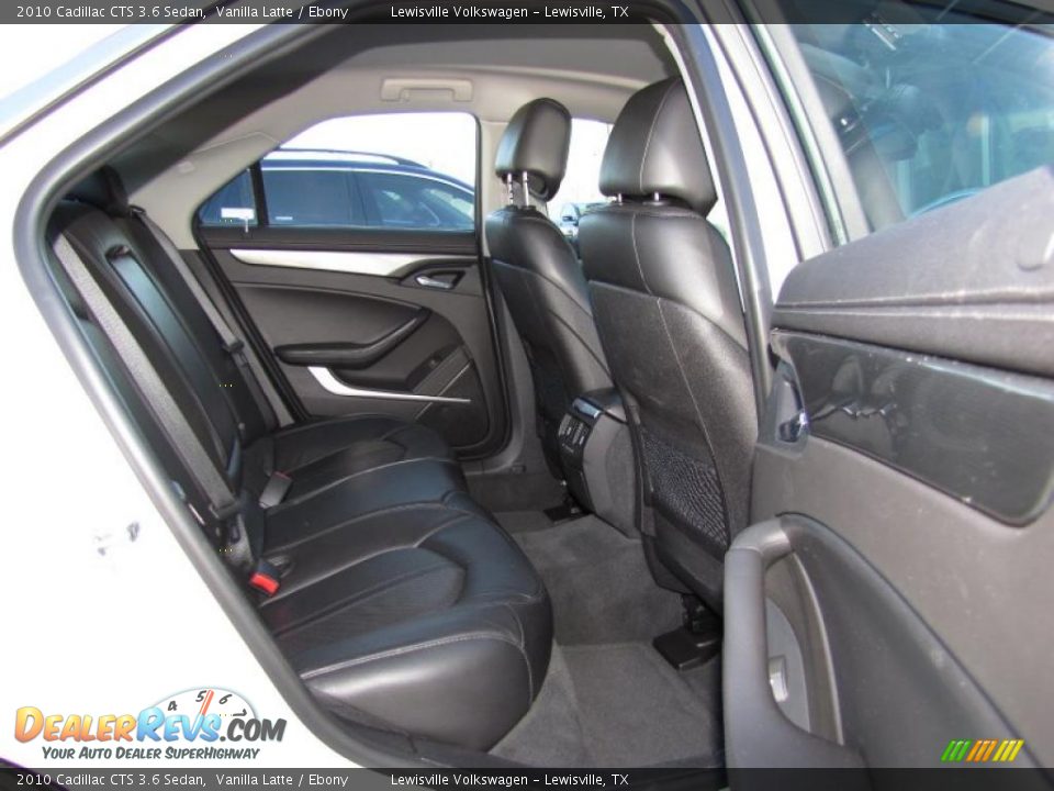 2010 Cadillac CTS 3.6 Sedan Vanilla Latte / Ebony Photo #10