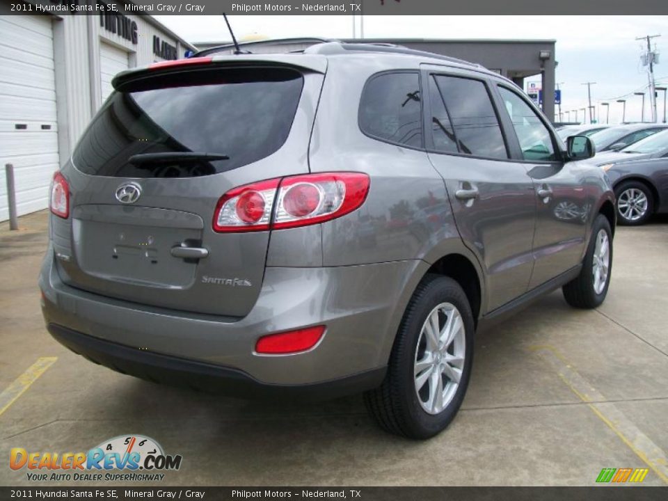 2011 Hyundai Santa Fe SE Mineral Gray / Gray Photo #3