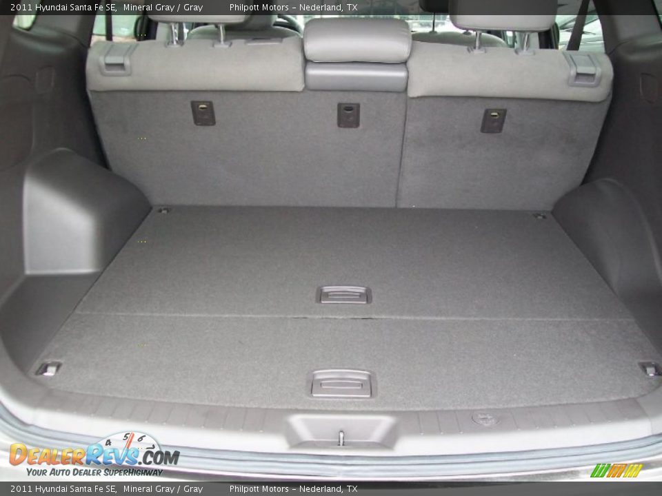 2011 Hyundai Santa Fe SE Trunk Photo #18