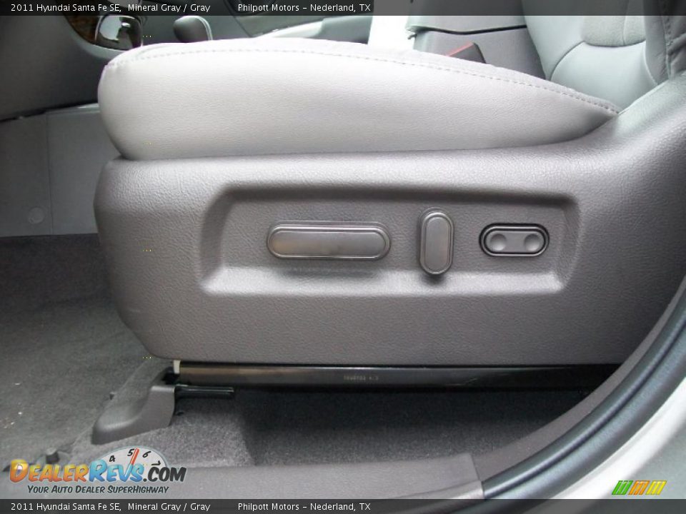 2011 Hyundai Santa Fe SE Mineral Gray / Gray Photo #25