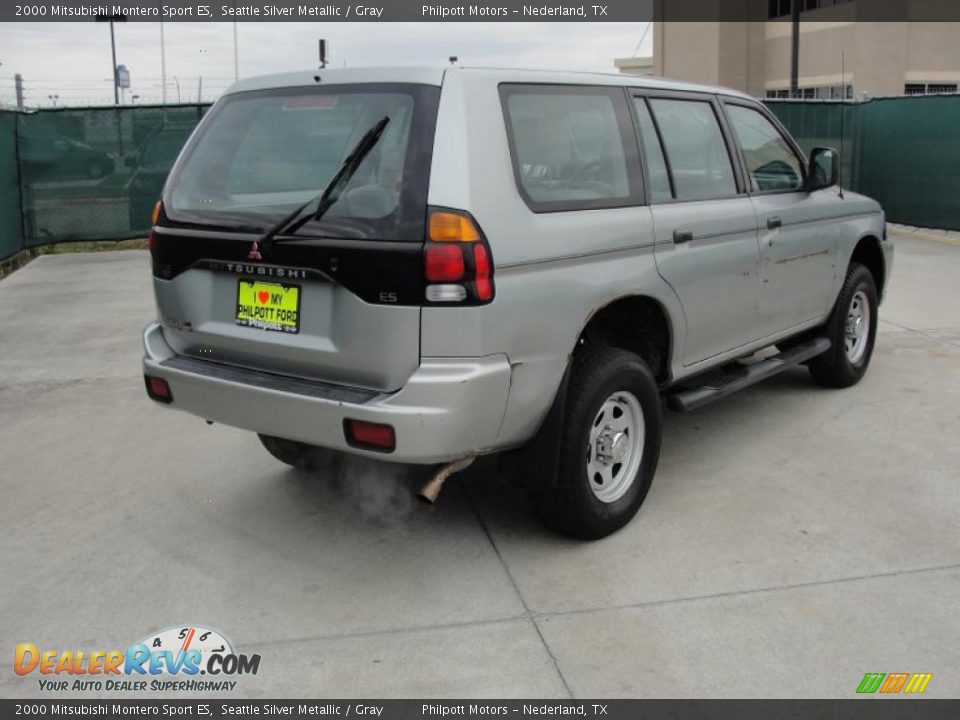 2000 Mitsubishi Montero Sport ES Seattle Silver Metallic / Gray Photo #3