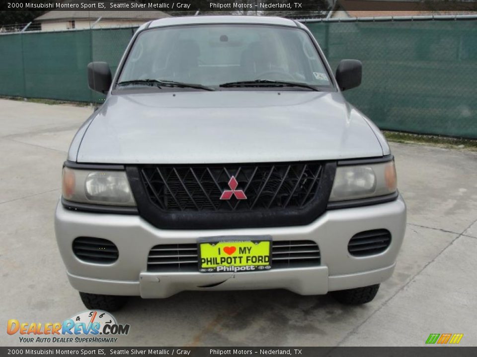 2000 Mitsubishi Montero Sport ES Seattle Silver Metallic / Gray Photo #8