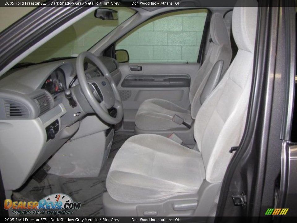 Flint Grey Interior - 2005 Ford Freestar SES Photo #12