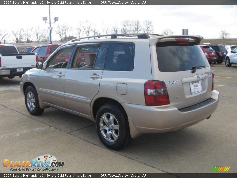 2007 Toyota Highlander V6 Sonora Gold Pearl / Ivory Beige Photo #5