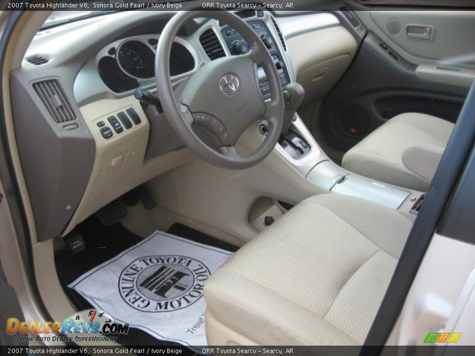 2007 Toyota Highlander V6 Sonora Gold Pearl / Ivory Beige Photo #11