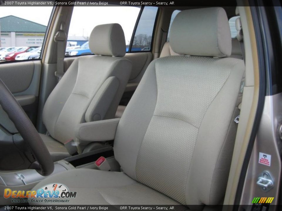 2007 Toyota Highlander V6 Sonora Gold Pearl / Ivory Beige Photo #13