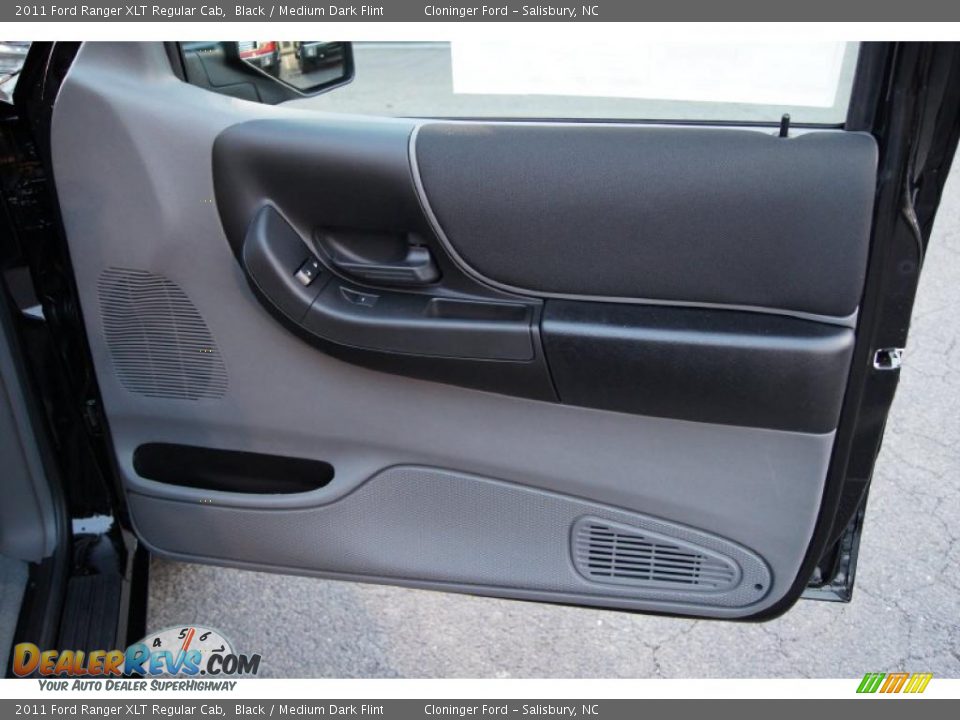 2011 Ford Ranger XLT Regular Cab Black / Medium Dark Flint Photo #11