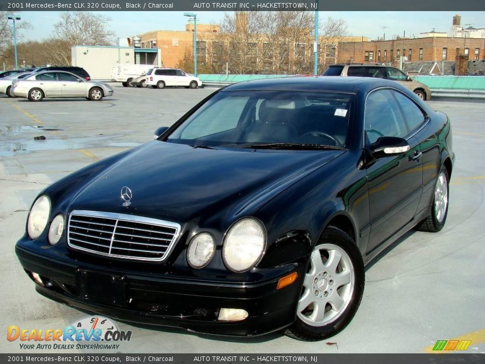 2001 Mercedes-Benz CLK 320 Coupe Black / Charcoal Photo #2