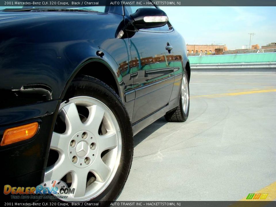 2001 Mercedes-Benz CLK 320 Coupe Black / Charcoal Photo #3