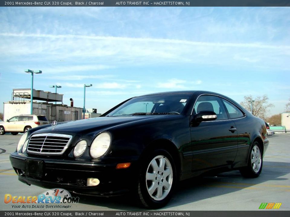 2001 Mercedes-Benz CLK 320 Coupe Black / Charcoal Photo #11
