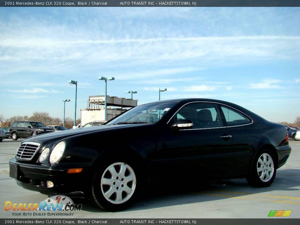 2001 Mercedes-Benz CLK 320 Coupe Black / Charcoal Photo #12