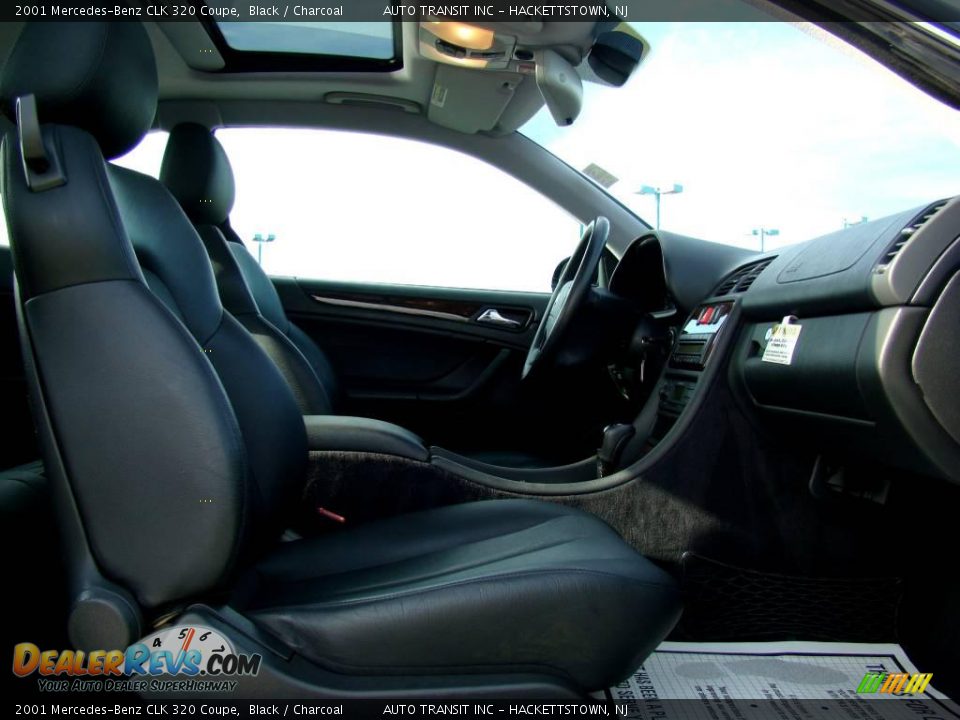 2001 Mercedes-Benz CLK 320 Coupe Black / Charcoal Photo #22