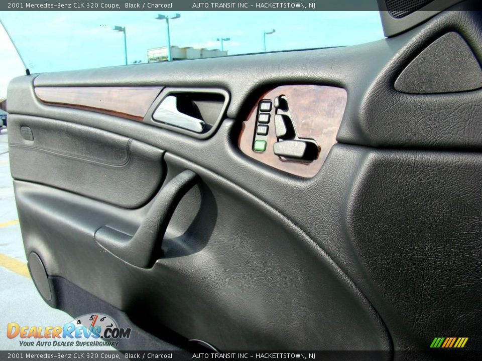 Door Panel of 2001 Mercedes-Benz CLK 320 Coupe Photo #28