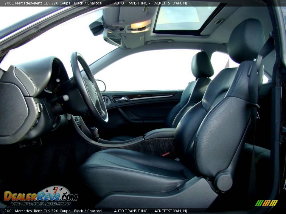 2001 Mercedes-Benz CLK 320 Coupe Black / Charcoal Photo #30