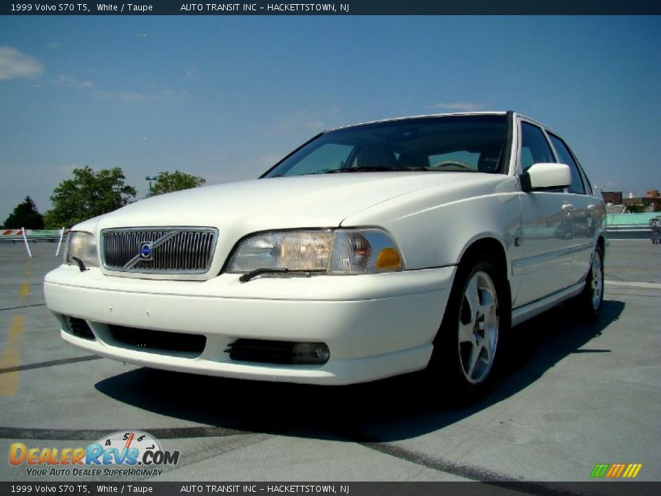 1999 Volvo S70 T5 White / Taupe Photo #2