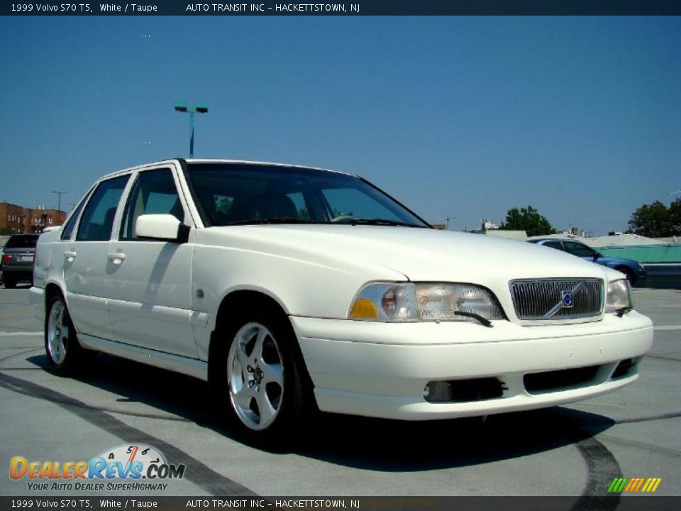 1999 Volvo S70 T5 White / Taupe Photo #5