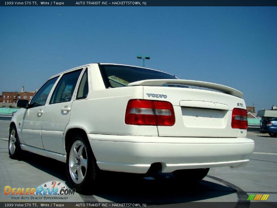 1999 Volvo S70 T5 White / Taupe Photo #13