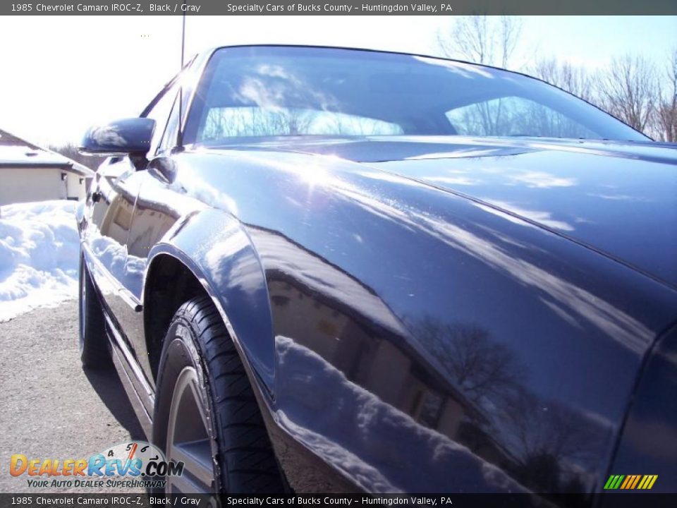 1985 Chevrolet Camaro IROC-Z Black / Gray Photo #19