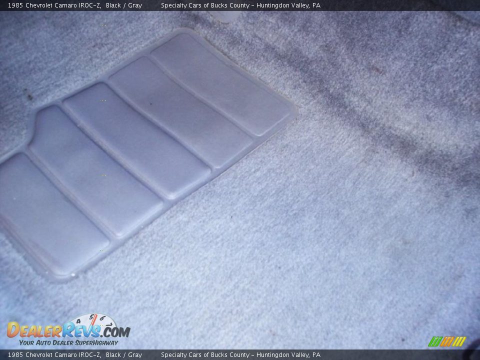 1985 Chevrolet Camaro IROC-Z Black / Gray Photo #35