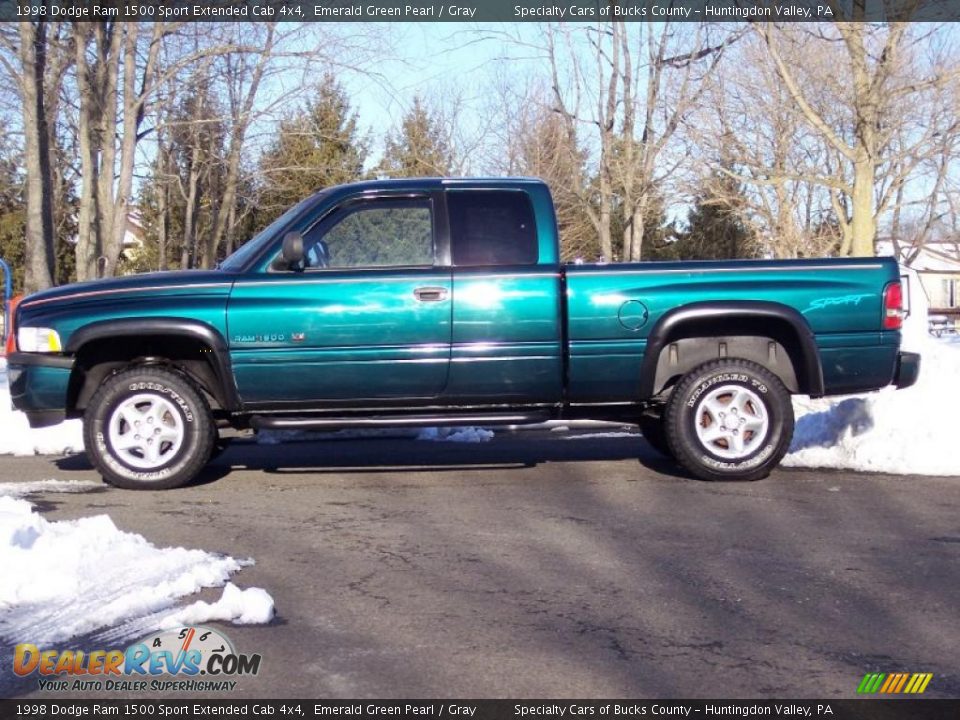 Emerald Green Pearl 1998 Dodge Ram 1500 Sport Extended Cab 4x4 Photo #1