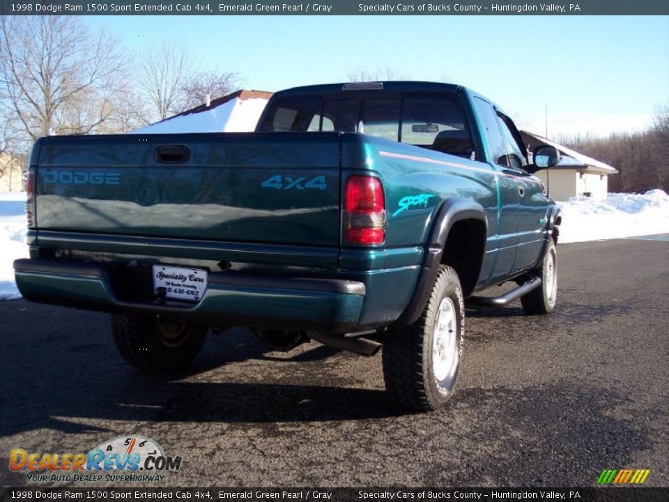 1998 Dodge Ram 1500 Sport Extended Cab 4x4 Emerald Green Pearl / Gray Photo #13