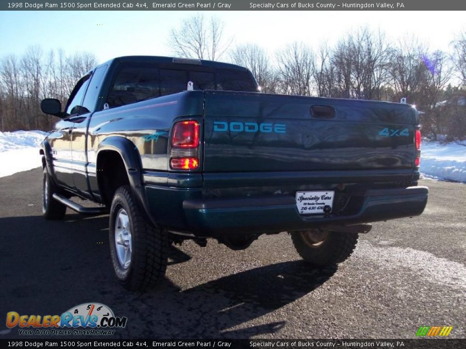 1998 Dodge Ram 1500 Sport Extended Cab 4x4 Emerald Green Pearl / Gray Photo #14