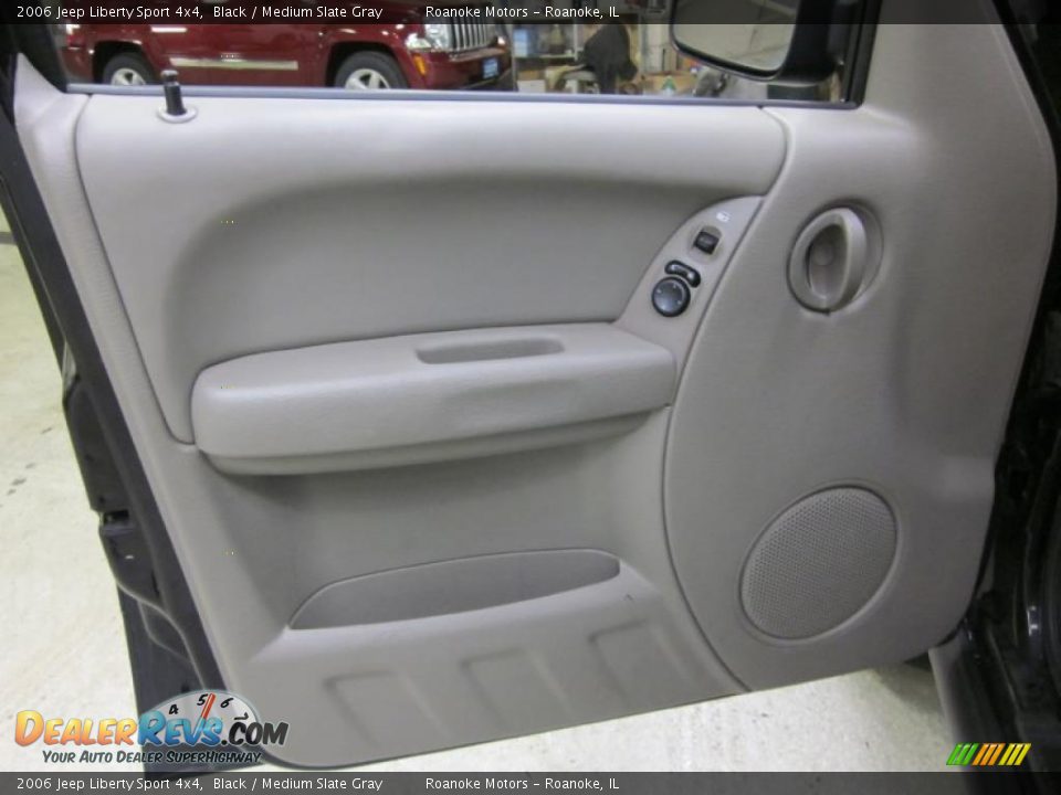 2006 Jeep Liberty Sport 4x4 Black / Medium Slate Gray Photo #14