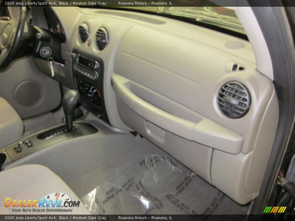 2006 Jeep Liberty Sport 4x4 Black / Medium Slate Gray Photo #23