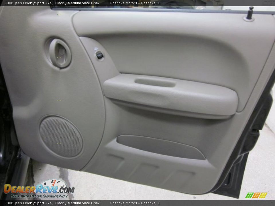 2006 Jeep Liberty Sport 4x4 Black / Medium Slate Gray Photo #24