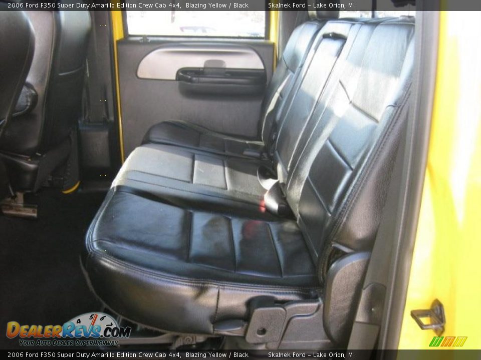 Black Interior - 2006 Ford F350 Super Duty Amarillo Edition Crew Cab 4x4 Photo #3