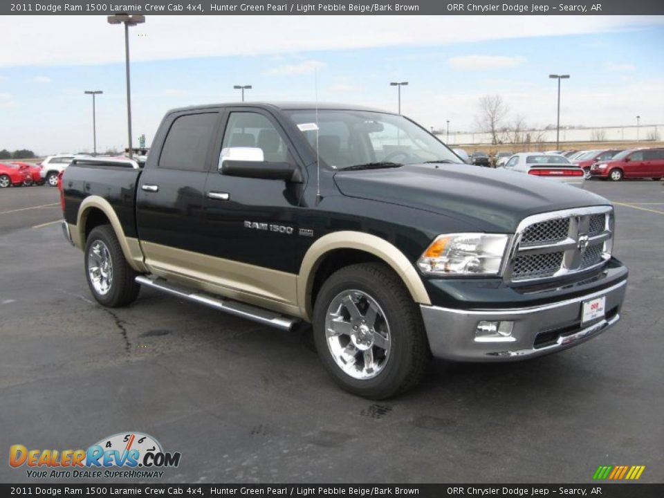 2011 Dodge Ram 1500 Laramie Crew Cab 4x4 Hunter Green Pearl / Light Pebble Beige/Bark Brown Photo #3