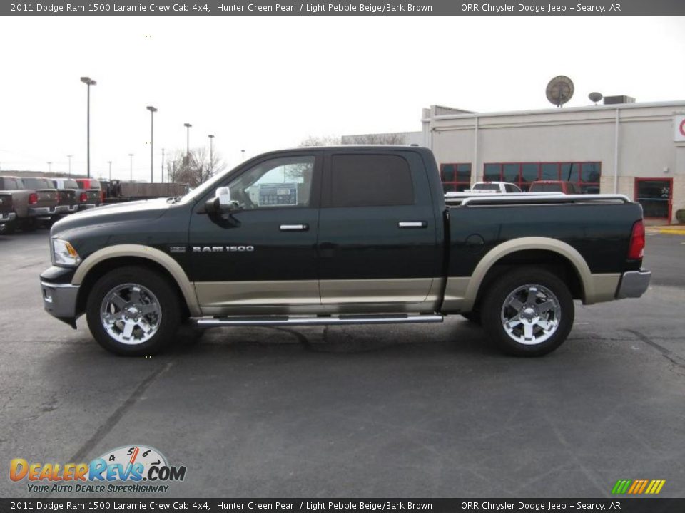 2011 Dodge Ram 1500 Laramie Crew Cab 4x4 Hunter Green Pearl / Light Pebble Beige/Bark Brown Photo #8