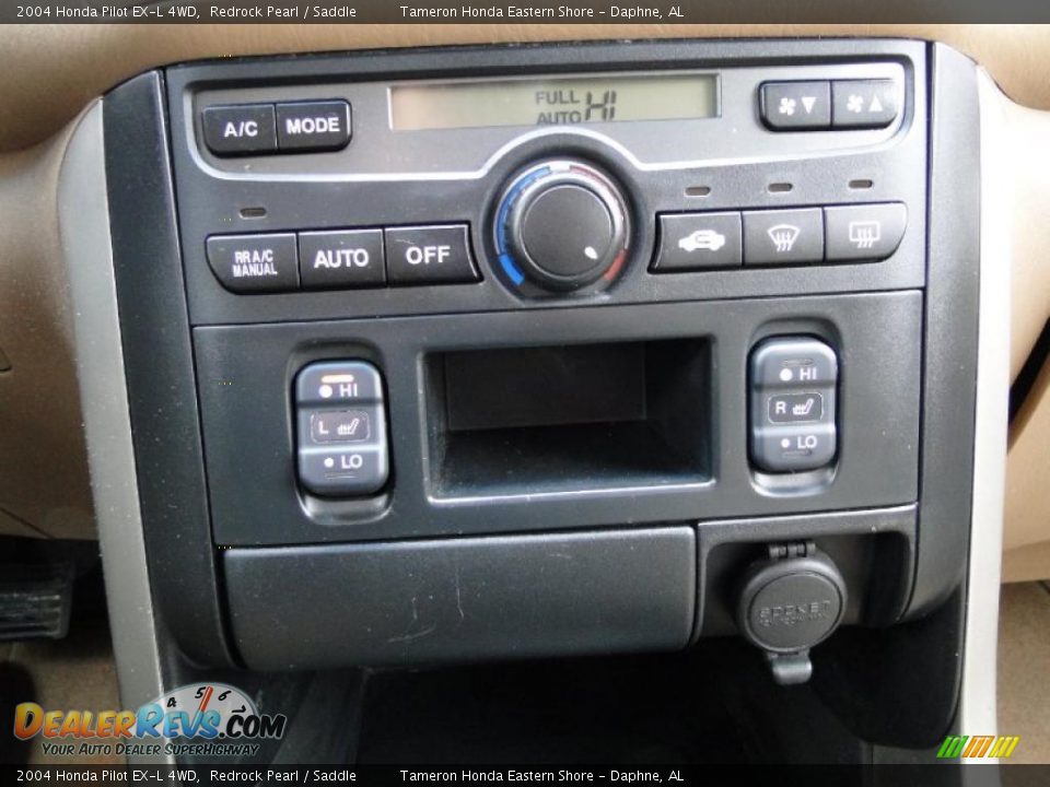Controls of 2004 Honda Pilot EX-L 4WD Photo #24