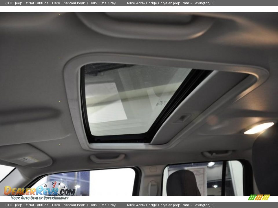 2010 Jeep Patriot Latitude Dark Charcoal Pearl / Dark Slate Gray Photo #15