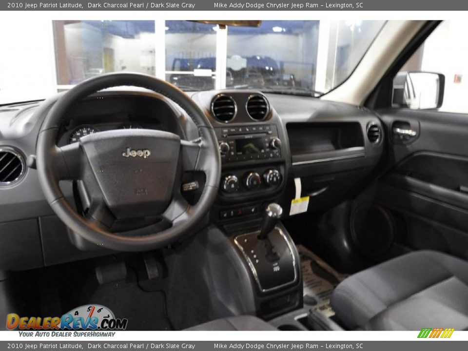 2010 Jeep Patriot Latitude Dark Charcoal Pearl / Dark Slate Gray Photo #17