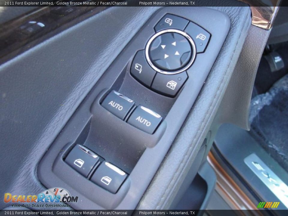 Controls of 2011 Ford Explorer Limited Photo #28