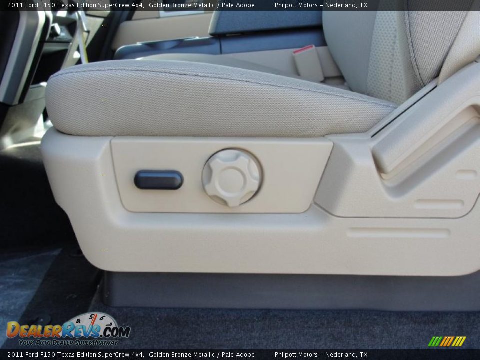 2011 Ford F150 Texas Edition SuperCrew 4x4 Golden Bronze Metallic / Pale Adobe Photo #25