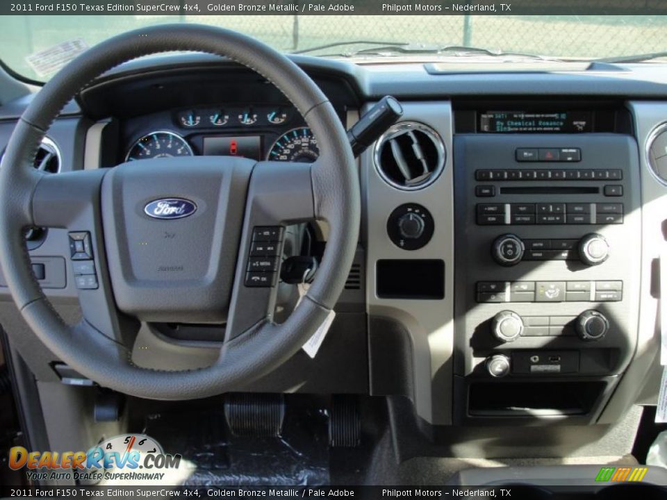 Dashboard of 2011 Ford F150 Texas Edition SuperCrew 4x4 Photo #26