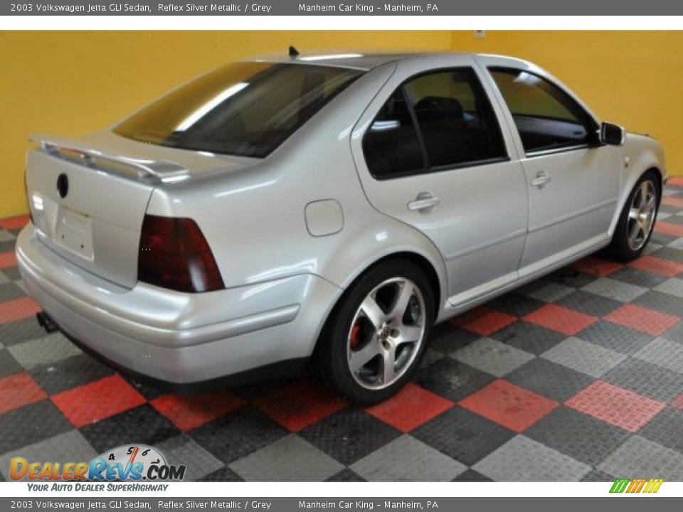 2003 Volkswagen Jetta GLI Sedan Reflex Silver Metallic / Grey Photo #4