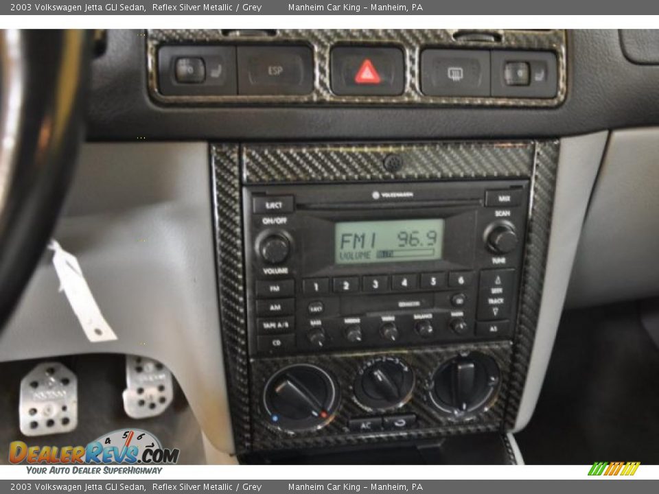 2003 Volkswagen Jetta GLI Sedan Reflex Silver Metallic / Grey Photo #6