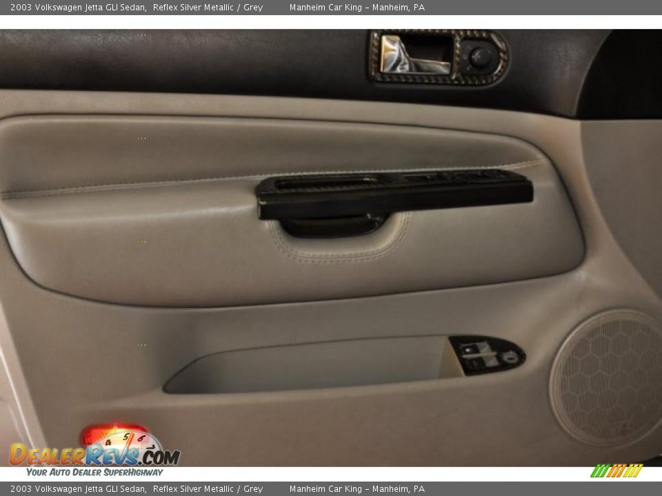 2003 Volkswagen Jetta GLI Sedan Reflex Silver Metallic / Grey Photo #10