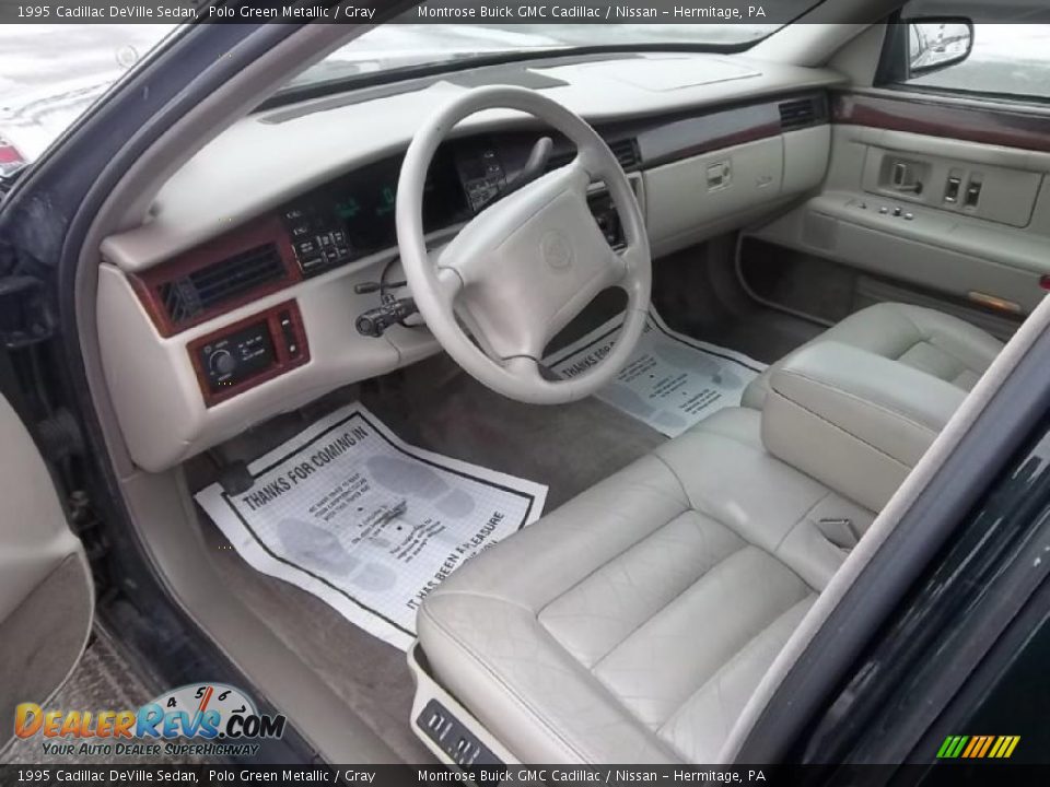 Gray Interior - 1995 Cadillac DeVille Sedan Photo #10