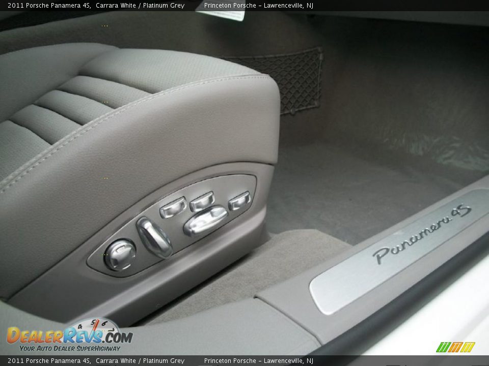 2011 Porsche Panamera 4S Carrara White / Platinum Grey Photo #26