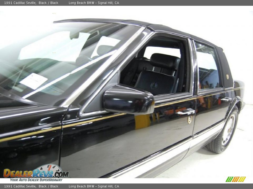 1991 Cadillac Seville Black / Black Photo #11