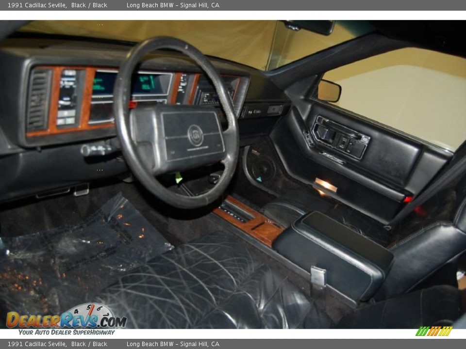 Black Interior - 1991 Cadillac Seville  Photo #15
